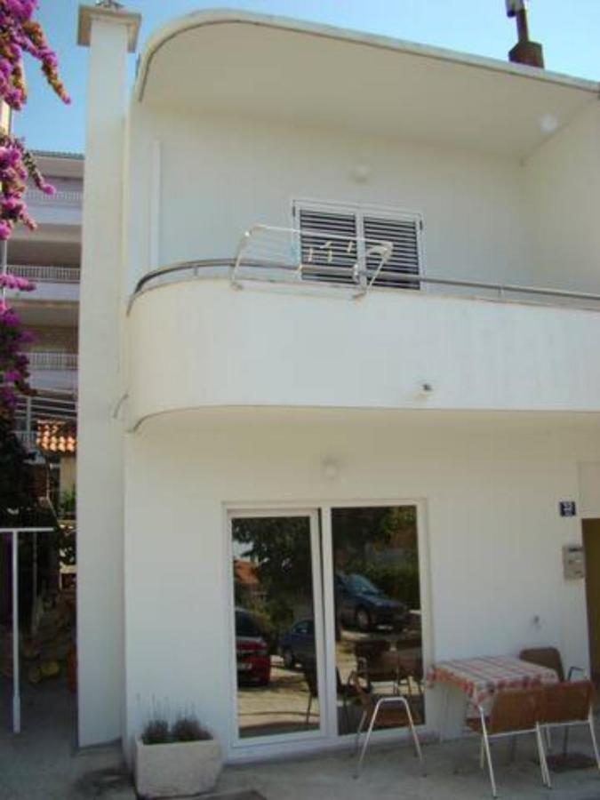 Apartment Martina Tučepi Exterior foto
