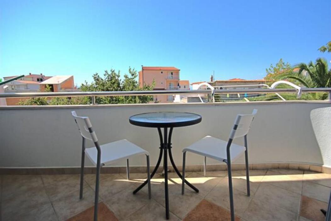 Apartment Martina Tučepi Exterior foto
